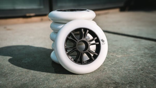 RUEDA UNDERCOVER TEAM 110/86A WHITE - Image 4