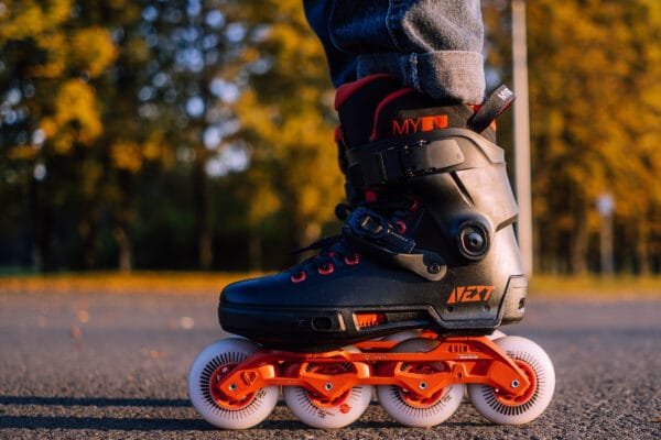 PATINES POWERSLIDE NEXT BLACK RED 80 - Image 26